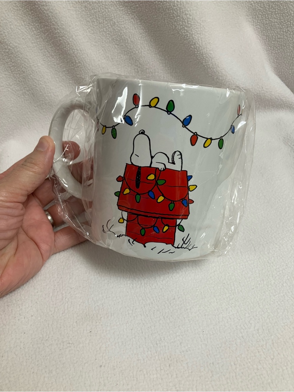 Peanuts White Ceramic Mug with Snoopy on Red Doghouse and Holiday Lights New